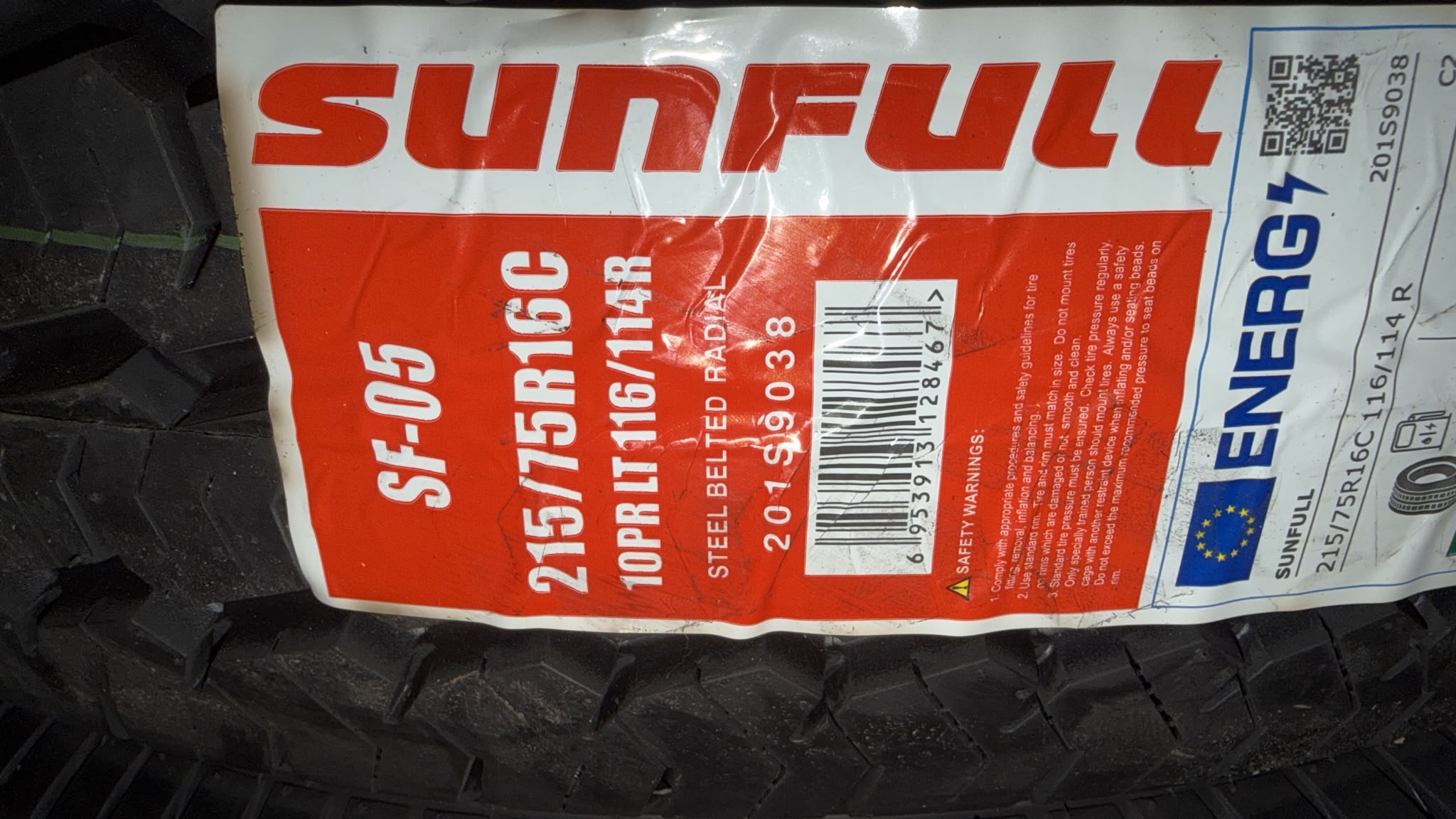 Sunfull SF-05 215/75 R16